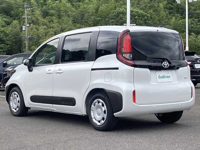 トヨタ シエンタ ハイブリッド G 佐賀県 2025(令7)年 0.1万km未満 プラチナホワイトパールマイカ 純正8インチディスプレイオーディオ/パノラマミックビューモニター/トヨタセーフティセンス/・プリクラッシュセーフティ/・レーンディパーチャーアラート/・オートハイビーム/・アダプティブクルーズコントロール/クリアランスソナー/ブラインドスポットモニター/リアクロストラフィックアラート/両側パワースライドドア/ビルトインETC/AC100V/プッシュスタート/スマートキー/ＬＥＤヘッドライト