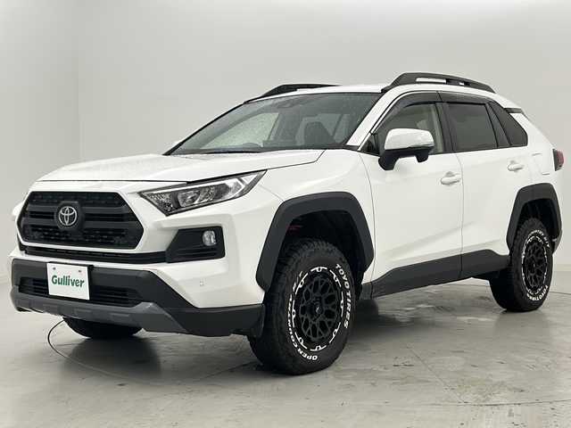 トヨタ ＲＡＶ４ アドベンチャー オフロードPKG 宮城県 2021(令3)年 6万km スーパーホワイトⅡ Toyota Safety Sense/・プリクラッシュセーフティ/・レーントレーシングアシスト/・オートマチックハイビーム/・レーダークルーズコントロール/純正9インチＤＡナビ/・BT.USB.Miracast/デジタルインナーミラー/寒冷地仕様/レザーシート/Ｄ席パワーシート/ビルトインＥＴＣ/ワイヤレス充電器/ルーフレール/LEDヘッドライト/LEDフォグライト/プッシュスタート/スマートキー×2/アイドリングストップ/社外16インチAW/純正フロアマット/ラゲッジマット/横滑り防止