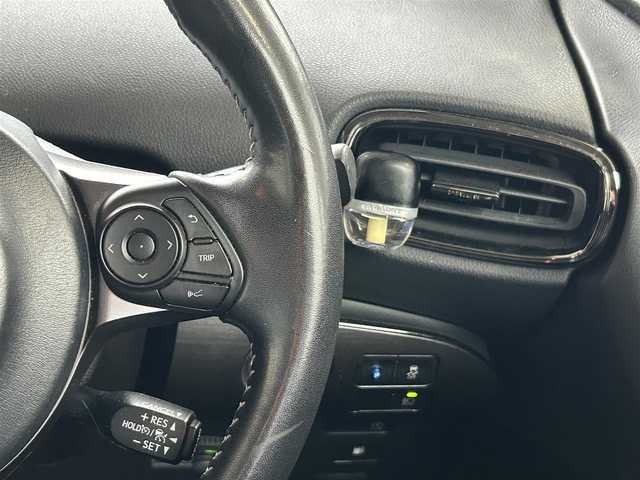 トヨタ プリウス ＰＨＶ S GRスポーツ 長崎県 2019(令1)年 9.8万km ダークブルーマイカ 純正SDナビ(FM/AM/BT/フルセグ/CD/DVD)/プッシュスタート/スマートキー/スペアキー1本/パワーウィンドウALL AUTO/EV/HVモード切替/ドライブモードセレクト/バックカメラ/前後ドラレコ/ビルトインETC/GRスポーツフロアマット/革巻きステアリング/ステアリングスイッチ/前席シートヒーター/純正18インチアルミホイール/ABS/レーンディパーチャーアラート/レーダークルーズコントロール/VSC/SRSダブル・サイドエアバッグ/SRSカーテンエアバッグ/取扱説明書/保証書/記録簿/ナビ取扱説明書