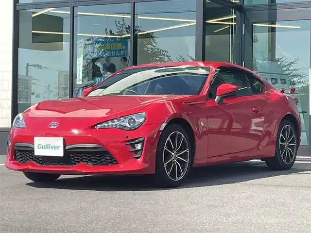 トヨタ ８６ GT リミテッド 愛媛県 2018(平30)年 2万km ピュアレッド 純正7型ナビ　/AM/FM/BT/フルセグTV/バックカメラ　/クルーズコントロール　/ドライブレコーダー　/D/N席シートヒーター　/ETC2.0　/前後コーナーセンサー　/シガーソケット/パドルシフト　/ステアリングリモコン　/電格ミラー　/ドアバイザー/リアスポイラー/現状サマー(純正AW)(215/45/R17)