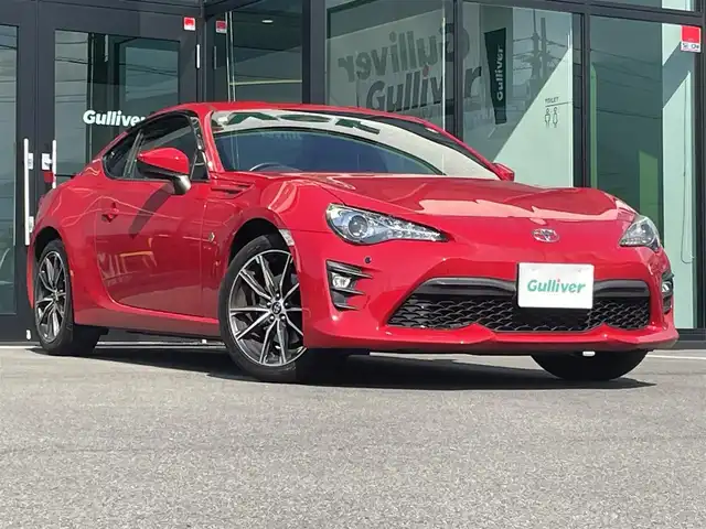 トヨタ ８６ GT リミテッド 愛媛県 2018(平30)年 2万km ピュアレッド 純正7型ナビ　/AM/FM/BT/フルセグTV/バックカメラ　/クルーズコントロール　/ドライブレコーダー　/D/N席シートヒーター　/ETC2.0　/前後コーナーセンサー　/シガーソケット/パドルシフト　/ステアリングリモコン　/電格ミラー　/ドアバイザー/リアスポイラー/現状サマー(純正AW)(215/45/R17)