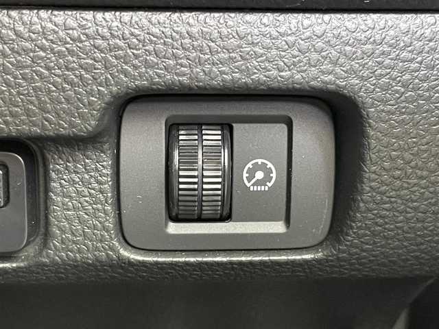 ホンダ シビック e:HEV 埼玉県 2022(令4)年 3.1万km プラチナホワイトパール 純正ディスプレイオーディオ　バックカメラ　ＢＳＭ　ビルトインＥＴＣ２．０　前後ドラレコ　ＢＯＳＥ　ホンダセンシング　アダクティブクルーズコントロール　シートヒーター　ワイヤレス充電　ＬＥＤライト　ＴＶ