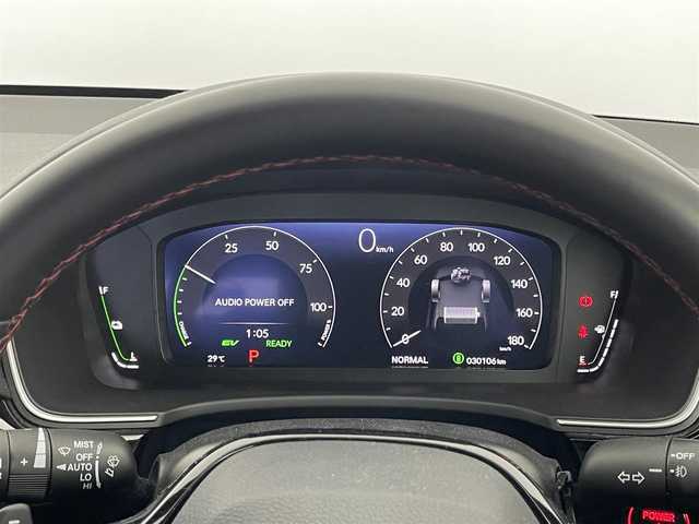 ホンダ シビック e:HEV 埼玉県 2022(令4)年 3.1万km プラチナホワイトパール 純正ディスプレイオーディオ　バックカメラ　ＢＳＭ　ビルトインＥＴＣ２．０　前後ドラレコ　ＢＯＳＥ　ホンダセンシング　アダクティブクルーズコントロール　シートヒーター　ワイヤレス充電　ＬＥＤライト　ＴＶ