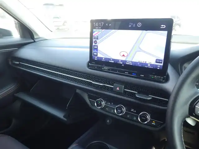 ホンダ ＺＲ－Ｖ ハイブリッド e:HEV X 千葉県 2022(令4)年 1.7万km プラチナホワイトパール ホンダセンシング/・衝突軽減ブレーキ（CMBS）/・車線維持支援システム（LKAS）/・アダプティブクルーズコントロール（ACC）/・後方誤発進抑制機能/・誤発進抑制機能/ハーフレザーシート/11.4インチホンダコネクトナビ/地デジTV/【DVD/CD再生機能　Bluetooth接続】/バックカメラ/革巻きステアリング/ステアリングスイッチ/パドルシフト/ETC/LEDヘッドライト/ウインカーミラー/コーナーセンサー/純正18インチアルミホイル/サイド/カーテンエアバッグ/Honda スマートキー