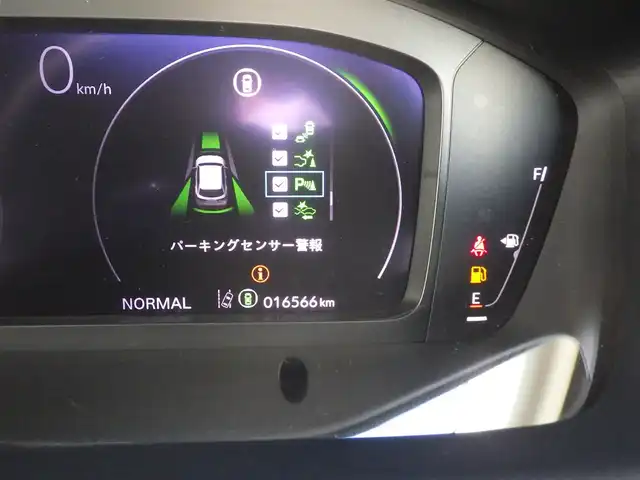 ホンダ ＺＲ－Ｖ ハイブリッド e:HEV X 千葉県 2022(令4)年 1.7万km プラチナホワイトパール ホンダセンシング/・衝突軽減ブレーキ（CMBS）/・車線維持支援システム（LKAS）/・アダプティブクルーズコントロール（ACC）/・後方誤発進抑制機能/・誤発進抑制機能/ハーフレザーシート/11.4インチホンダコネクトナビ/地デジTV/【DVD/CD再生機能　Bluetooth接続】/バックカメラ/革巻きステアリング/ステアリングスイッチ/パドルシフト/ETC/LEDヘッドライト/ウインカーミラー/コーナーセンサー/純正18インチアルミホイル/サイド/カーテンエアバッグ/Honda スマートキー