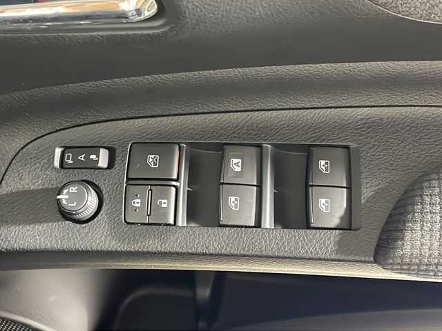 トヨタ シエンタ ハイブリッド ファンベースG 沖縄県 2022(令4)年 1.7万km ブラックマイカ/ベージュ 2トーン 禁煙車　/県外仕入　/純正ナビ　/フルセグ　Ｂｌｕｅｔｏｏｔｈ　ＤＶＤ　ＣＤ　/パノラミックビューモニター　/クルーズコントロール　/トヨタセーフティセンス　/両側パワースライドドア　/オートハイビーム/ビルトインETC/LEDヘッドライト/純正フロアマット/純正ドアバイザー