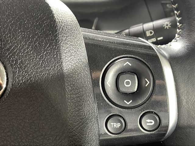 トヨタ シエンタ ハイブリッド ファンベースG 沖縄県 2022(令4)年 1.7万km ブラックマイカ/ベージュ 2トーン 禁煙車　/県外仕入　/純正ナビ　/フルセグ　Ｂｌｕｅｔｏｏｔｈ　ＤＶＤ　ＣＤ　/パノラミックビューモニター　/クルーズコントロール　/トヨタセーフティセンス　/両側パワースライドドア　/オートハイビーム/ビルトインETC/LEDヘッドライト/純正フロアマット/純正ドアバイザー