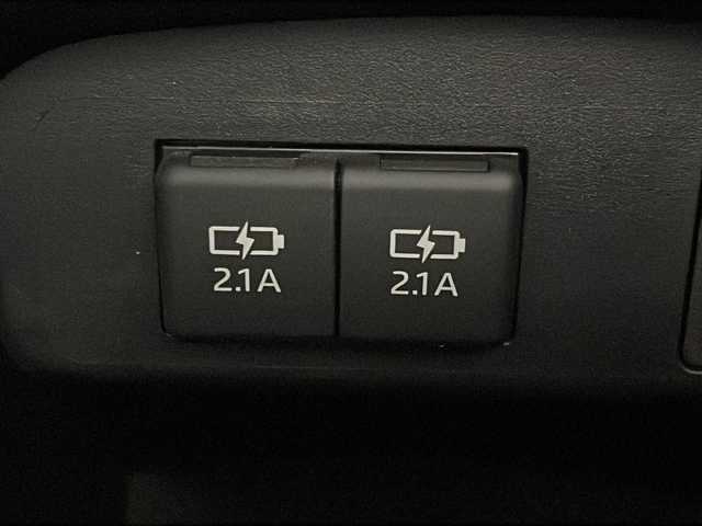 トヨタ シエンタ ハイブリッド ファンベースG 沖縄県 2022(令4)年 1.7万km ブラックマイカ/ベージュ 2トーン 禁煙車　/県外仕入　/純正ナビ　/フルセグ　Ｂｌｕｅｔｏｏｔｈ　ＤＶＤ　ＣＤ　/パノラミックビューモニター　/クルーズコントロール　/トヨタセーフティセンス　/両側パワースライドドア　/オートハイビーム/ビルトインETC/LEDヘッドライト/純正フロアマット/純正ドアバイザー