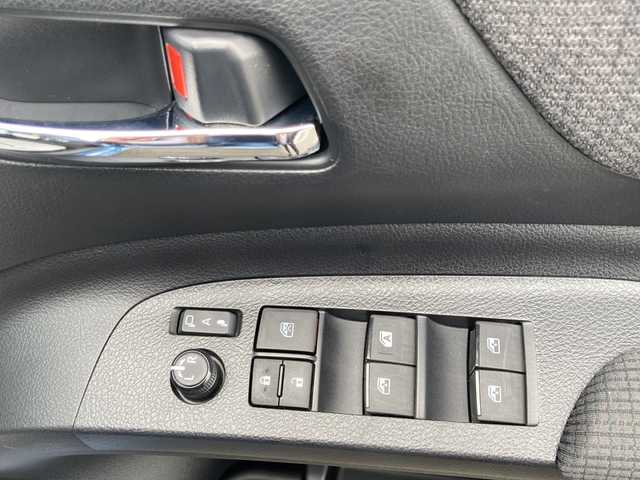 トヨタ シエンタ ハイブリッド ファンベースG セーフティEDⅡ 岐阜県 2021(令3)年 1万km グレイッシュブルー 登録時走行距離10070km/純正ＳＤナビ（NSZT-W68T）/フルセグＴＶ/バックカメラ/両側パワースライドドア/シートヒーター/ステアリングヒーター/ドライブレコーダー/ドアバイザー/純正フロアマット/ＥＴＣ/クルーズコントロール/コーナーセンサー/LEDヘッドライト/オートライト/オートマチックハイビーム/プッシュスタート/スマートキー/スペアキー/ABS/横滑り防止装置/レーンキープアシスト/エアバッグW/衝突被害軽減システム