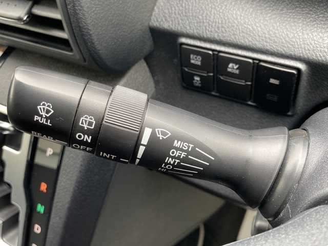 トヨタ シエンタ ハイブリッド ファンベースG セーフティEDⅡ 岐阜県 2021(令3)年 1万km グレイッシュブルー 登録時走行距離10070km/純正ＳＤナビ（NSZT-W68T）/フルセグＴＶ/バックカメラ/両側パワースライドドア/シートヒーター/ステアリングヒーター/ドライブレコーダー/ドアバイザー/純正フロアマット/ＥＴＣ/クルーズコントロール/コーナーセンサー/LEDヘッドライト/オートライト/オートマチックハイビーム/プッシュスタート/スマートキー/スペアキー/ABS/横滑り防止装置/レーンキープアシスト/エアバッグW/衝突被害軽減システム