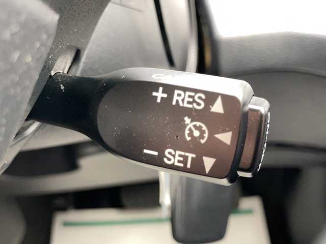 トヨタ シエンタ ハイブリッド ファンベースG セーフティEDⅡ 岐阜県 2021(令3)年 1万km グレイッシュブルー 登録時走行距離10070km/純正ＳＤナビ（NSZT-W68T）/フルセグＴＶ/バックカメラ/両側パワースライドドア/シートヒーター/ステアリングヒーター/ドライブレコーダー/ドアバイザー/純正フロアマット/ＥＴＣ/クルーズコントロール/コーナーセンサー/LEDヘッドライト/オートライト/オートマチックハイビーム/プッシュスタート/スマートキー/スペアキー/ABS/横滑り防止装置/レーンキープアシスト/エアバッグW/衝突被害軽減システム