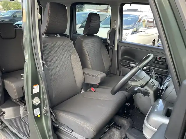 スズキ スペーシア ギア HYBRID XZターボ 東京都 2020(令2)年 3.8万km クールカーキパールメタリック/ガンメタリック2トーン 純正８型ＳＤナビ＆フルセグ　/・BluetoothAudio/USB/・CD/SD/DVD/AM/FM/両側パワースライドドア　/純正ＬＥＤヘッドライト　/前席シートヒーター/セーフティサポート　/（予防安全技術）/・アダプティブクルーズコントロール　/・ハイビームアシスト /・リアパーキングソナー /・車線逸脱警報機能/・先行車発進お知らせ機能/・ふらつき警報/・後退時ブレーキサポート/前後ドライブレコーダー/社外ETC /プッシュエンジンスタート/純正フロアゴムマット/Wエアバック＆ABS