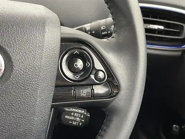 トヨタ プリウス A ツーリングセレクション 福岡県 2022(令4)年 1.4万km エモーショナルレッドⅡ 純正ナビ／フルセグＴＶ　/バックカメラ　/前方ドラレコ　/ビルトインＥＴＣ　/トヨタセーフティセンス　/アクセル踏み間違い防止　/パーキングアシスト　/ＨＵＤ　/シートヒーター／ベンチレーション　/純正１７インチＡＷ