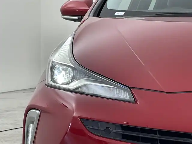 トヨタ プリウス A ツーリングセレクション 福岡県 2022(令4)年 1.4万km エモーショナルレッドⅡ 純正ナビ／フルセグＴＶ　/バックカメラ　/前方ドラレコ　/ビルトインＥＴＣ　/トヨタセーフティセンス　/アクセル踏み間違い防止　/パーキングアシスト　/ＨＵＤ　/シートヒーター／ベンチレーション　/純正１７インチＡＷ