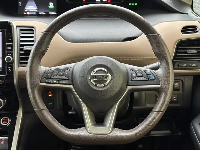 日産 セレナ ハイウェイスターVセレクションⅡ 茨城県 2018(平30)年 5.2万km インペリアルアンバーP 純正9インチワイドナビ/フルセグテレビ/プロパイロット/デジタルインナーミラー/前方ドライブレコーダー/ETC/アラウンドビューモニター/後席モニター/前後コーナーセンサー/両側パワースライドドア/レーンキープアシスト/W(後席)エアコン/純正アルミホイール/オートライト/純正フロアマット