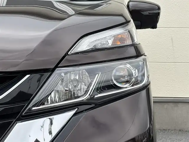 日産 セレナ ハイウェイスターVセレクションⅡ 茨城県 2018(平30)年 5.2万km インペリアルアンバーP 純正9インチワイドナビ/フルセグテレビ/プロパイロット/デジタルインナーミラー/前方ドライブレコーダー/ETC/アラウンドビューモニター/後席モニター/前後コーナーセンサー/両側パワースライドドア/レーンキープアシスト/W(後席)エアコン/純正アルミホイール/オートライト/純正フロアマット
