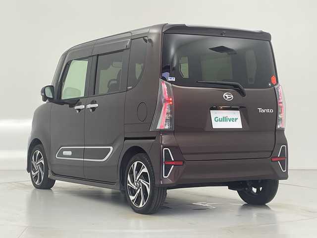 ダイハツ タント カスタム RS スタイルセレクション 奈良県 2022(令4)年 3万km プラムブラウンクリスタルマイカ 禁煙車/ターボ/純正９インチメモリナビ・フルセグTV/CD・DVD・Bluetooth/パノラマビューカメラ/両側パワースライドドア/LEDヘッドライト/レーダークルーズコントロール/ドライブレコーダー/ハーフレザーシート/前席シートヒーター/ETC/コーナーセンサー/GPSレーダー/電動パーキングブレーキ/シートバックテーブル/リアサンシェード
