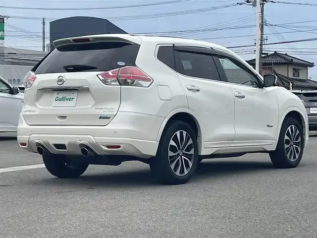 日産 エクストレイル ハイブリッド モード・プレミア 山形県 2016(平28)年 5.5万km ブリリアントホワイトパール ４WD/衝突軽減/純正SDナビ/　　【CD　BT　ワンセグ　USB　AUX】/アラウンドビューモニター/パワーバックドア/クルーズコントロール/LEDオートライト/レザーシート/シートヒーター/18インチアルミホイール/レーンキープアシスト/ダウンヒルアシストコントロール/純正フロアマット/コーナーセンサー/スマートキー/ETC