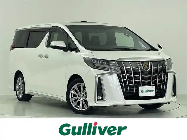 トヨタ アルファード S タイプゴールド 大阪府 2020(令2)年 6.9万km ホワイトパールクリスタルシャイン トヨタセーフティーセンス/　・プリクラッシュセーフティ/　・レーントレーシングアシスト/　・レーダークルーズコントロール/　・先行車発進お知らせ機能/　・ロードサインアシスト/　・オートマチックハイビーム/純正ナビ/　（Bluetooth/CD/DVD）/バックカメラ/両側パワースライドドア/LEDヘッドライト/フォグランプ/ハーフレザーシート/純正18インチアルミホイール/コーナーセンサー/スマートキー/ETC2.0