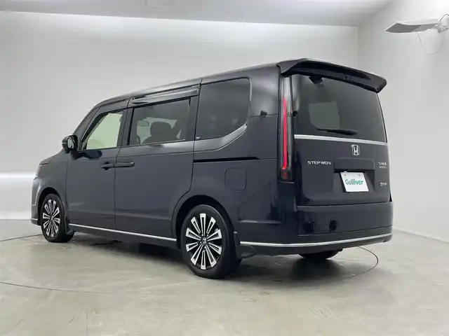 ホンダ ステップワゴン スパーダ eHEV プレミアムライン 埼玉県 2022(令4)年 5.2万km トワイライトミストブラックパール 純正１１．４インチナビ　純正１５．６インチナビ　マルチビュー　ＢＳＭ　ビルトインＥＴＣ　前後ドライブレコーダー　ホンダセンシング　アダプティブクルーズコントロール　シートヒーター　オートライト　ＬＥＤ