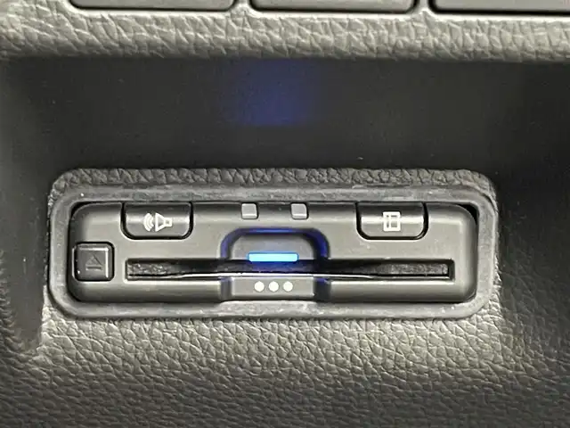 ホンダ ステップワゴン スパーダ eHEV プレミアムライン 埼玉県 2022(令4)年 5.2万km トワイライトミストブラックパール 純正１１．４インチナビ　純正１５．６インチナビ　マルチビュー　ＢＳＭ　ビルトインＥＴＣ　前後ドライブレコーダー　ホンダセンシング　アダプティブクルーズコントロール　シートヒーター　オートライト　ＬＥＤ