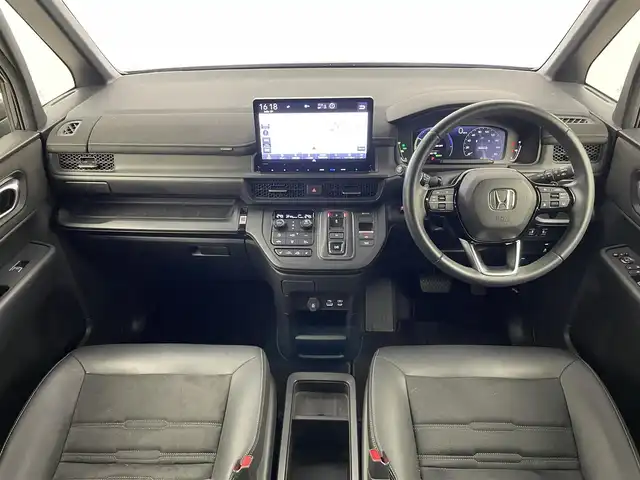 ホンダ ステップワゴン スパーダ eHEV プレミアムライン 埼玉県 2022(令4)年 5.2万km トワイライトミストブラックパール 純正１１．４インチナビ　純正１５．６インチナビ　マルチビュー　ＢＳＭ　ビルトインＥＴＣ　前後ドライブレコーダー　ホンダセンシング　アダプティブクルーズコントロール　シートヒーター　オートライト　ＬＥＤ