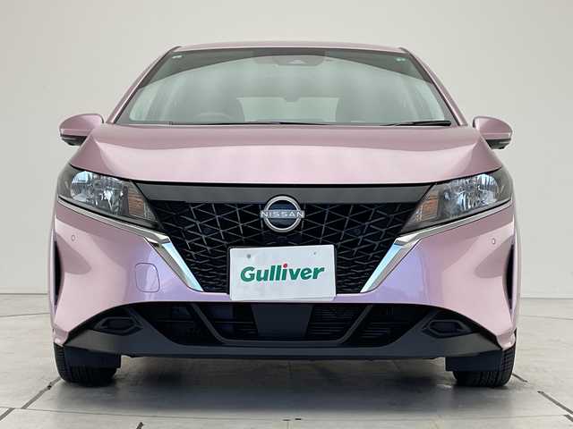 日産 ノート X 愛知県 2023(令5)年 0.9万km ピンク 純正9型ディスプレイオーディオナビ/全方位カメラ/コーナーセンサー/バックカメラ/コーナーセンサー/ETC2.0/LEDヘッドライト/インテリジェントミラー/オートマチックハイビーム/ドライブレコーダー/オートマチックハイビーム/衝突軽減システム/フルセグ/Bluetooth/ステアリングスイッチ/スマートキー/プッシュスタート