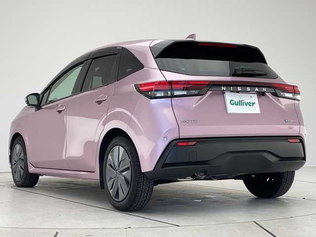 日産 ノート X 愛知県 2023(令5)年 0.9万km ピンク 純正9型ディスプレイオーディオナビ/全方位カメラ/コーナーセンサー/バックカメラ/コーナーセンサー/ETC2.0/LEDヘッドライト/インテリジェントミラー/オートマチックハイビーム/ドライブレコーダー/オートマチックハイビーム/衝突軽減システム/フルセグ/Bluetooth/ステアリングスイッチ/スマートキー/プッシュスタート