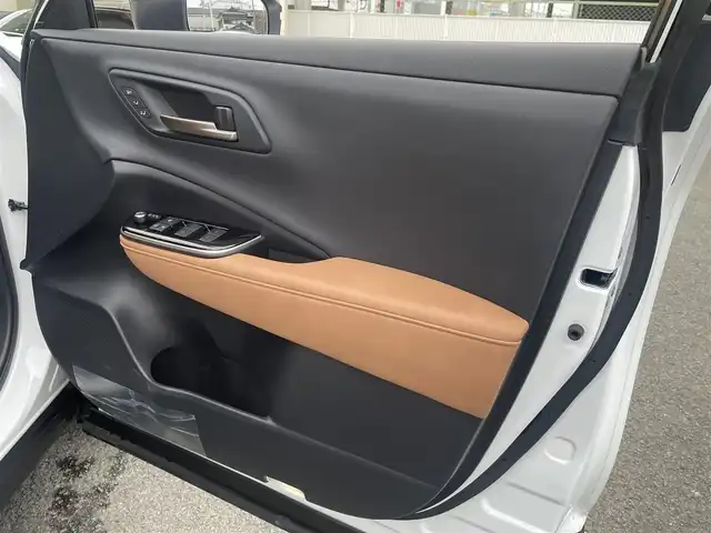 トヨタ クラウン スポーツ Z 和歌山県 2024(令6)年 1.2万km プレシャスホワイトパール ワンオーナー/パノラミックルーフ/純正メーカーナビ・フルセグTV・USB・Miracast/パノラミックビューモニター/PCS/RCTA/BSM/PKSB/レーダークルーズコントロール/デジタルインナーミラー/パワーバックドア/LEDヘッドライト/前席パワーシート・シートヒーター・エアシート/おくだけ充電/ステアリングヒーター/ヘッドライトウォッシャー