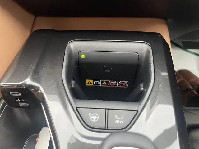 トヨタ クラウン スポーツ Z 和歌山県 2024(令6)年 1.2万km プレシャスホワイトパール ワンオーナー/パノラミックルーフ/純正メーカーナビ・フルセグTV・USB・Miracast/パノラミックビューモニター/PCS/RCTA/BSM/PKSB/レーダークルーズコントロール/デジタルインナーミラー/パワーバックドア/LEDヘッドライト/前席パワーシート・シートヒーター・エアシート/おくだけ充電/ステアリングヒーター/ヘッドライトウォッシャー