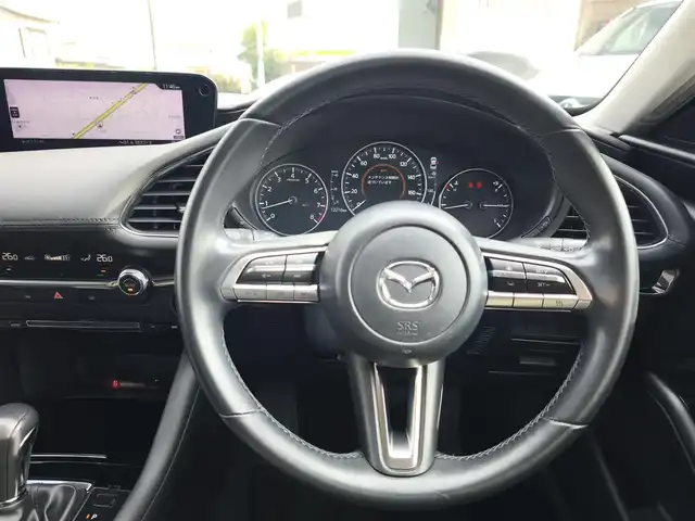 マツダ マツダ３セダン 20S プロアクティブ 熊本県 2021(令3)年 1.3万km ソニックシルバーM ワンオーナー/純正ナビ/【フルセグテレビ/Bluetooth/USB/HDMI/CD/DVD】/360°ビューモニター/クルーズコントロール/衝突被害軽減ブレーキ/レーンキープアシスト/ブラインドスポットモニター/ステアリングスイッチ/パーキングセンサー/電子パーキング/オートホールド/オートハイビーム/純正18インチアルミホイール/アイドリングストップ/横滑り防止/MTモード/パドルシフト/ウインカーミラー/取扱説明書