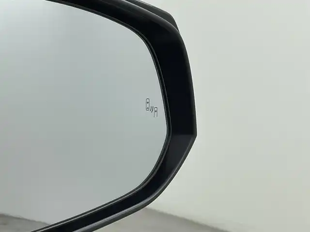 トヨタ ＲＡＶ４ G Zパッケージ 福岡県 2024(令6)年 0.9万km アティチュードブラックマイカ ワンオーナー　/純正１０．５型DAナビ／フルセグTV　/全方位カメラ　/ワイヤレス充電　/デジタルインナーミラー　/ビルトインETC2.0　/前後ドラレコ　/トヨタセーフティセンス　/レーダークルーズコントロール　/コーナーセンサー　/衝突軽減ブレーキ　/レーンキープ　/アクセル踏み間違い防止　/ブラインドスポットモニター　/ヒルディセントコントロール　/シートベンチレーション／ヒーター　/ステアリングヒーター　/シートメモリー付きパワーシート　/パワーバックドア　/純正１９インチアルミホイール　/LEDヘッドライト　/ルーフレール　