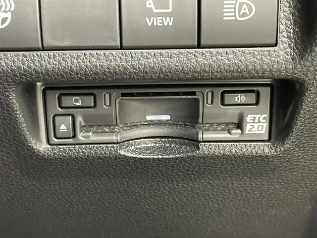 トヨタ ＲＡＶ４ G Zパッケージ 福岡県 2024(令6)年 0.9万km アティチュードブラックマイカ ワンオーナー　/純正１０．５型DAナビ／フルセグTV　/全方位カメラ　/ワイヤレス充電　/デジタルインナーミラー　/ビルトインETC2.0　/前後ドラレコ　/トヨタセーフティセンス　/レーダークルーズコントロール　/コーナーセンサー　/衝突軽減ブレーキ　/レーンキープ　/アクセル踏み間違い防止　/ブラインドスポットモニター　/ヒルディセントコントロール　/シートベンチレーション／ヒーター　/ステアリングヒーター　/シートメモリー付きパワーシート　/パワーバックドア　/純正１９インチアルミホイール　/LEDヘッドライト　/ルーフレール　