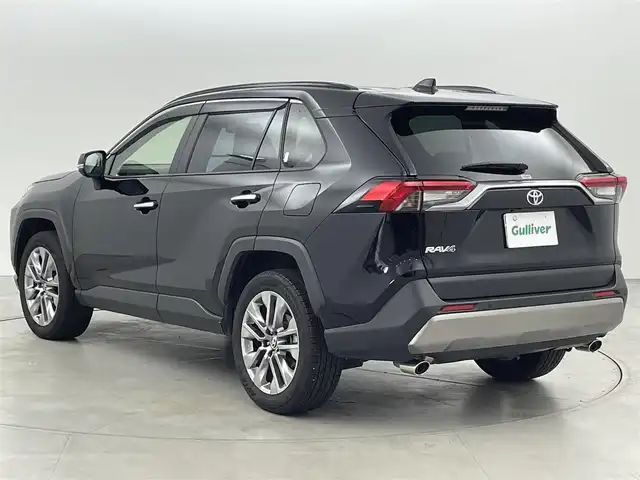 トヨタ ＲＡＶ４ G Zパッケージ 福岡県 2024(令6)年 0.9万km アティチュードブラックマイカ ワンオーナー　/純正１０．５型DAナビ／フルセグTV　/全方位カメラ　/ワイヤレス充電　/デジタルインナーミラー　/ビルトインETC2.0　/前後ドラレコ　/トヨタセーフティセンス　/レーダークルーズコントロール　/コーナーセンサー　/衝突軽減ブレーキ　/レーンキープ　/アクセル踏み間違い防止　/ブラインドスポットモニター　/ヒルディセントコントロール　/シートベンチレーション／ヒーター　/ステアリングヒーター　/シートメモリー付きパワーシート　/パワーバックドア　/純正１９インチアルミホイール　/LEDヘッドライト　/ルーフレール　
