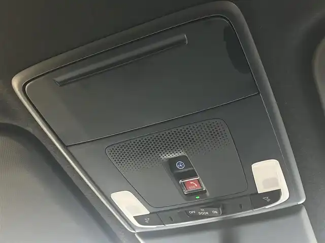 ホンダ ステップワゴン スパーダ 道南・函館 2024(令6)年 2.3万km プラチナホワイトパール /純正ナビ//フルセグTV//寒冷地仕様//全周囲カメラ//シートヒーター//パワーバックドア//オットマン//両側パワースライドドア//衝突被害軽減ブレーキ//レーダクルーズコントロール//レーンキープアシスト//ＥＴＣ