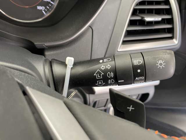 スバル インプレッサ ＸＶ 2．0i－L アイサイト 長野県 2018(平30)年 4.7万km アイスシルバーメタリック 4WD/社外メモリナビ（型番：AVIC-RZ201）/（CD＆SD＆USB＆iPod＆FM・AM）/バックカメラ/アイサイト/・クルーズコントロール（追従あり）/・レーンキープアシスト/・衝突被害軽減システム/パドルシフト/17インチ純正アルミホイール/純正フロアマット/電動パーキングブレーキ/ドアバイザー/LEDヘッドライト/フォグランプ/オートライト/トノカバー/ETC/アイドリングストップ/スマートキー/スペアキー/取扱説明書