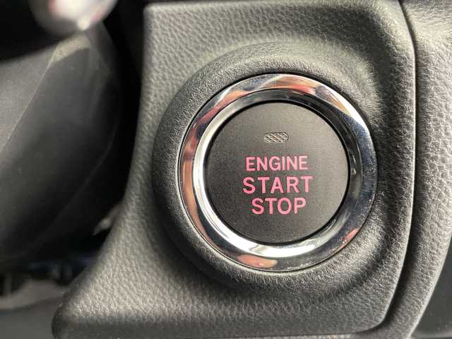 スバル インプレッサ ＸＶ 2．0i－L アイサイト 長野県 2018(平30)年 4.7万km アイスシルバーメタリック 4WD/社外メモリナビ（型番：AVIC-RZ201）/（CD＆SD＆USB＆iPod＆FM・AM）/バックカメラ/アイサイト/・クルーズコントロール（追従あり）/・レーンキープアシスト/・衝突被害軽減システム/パドルシフト/17インチ純正アルミホイール/純正フロアマット/電動パーキングブレーキ/ドアバイザー/LEDヘッドライト/フォグランプ/オートライト/トノカバー/ETC/アイドリングストップ/スマートキー/スペアキー/取扱説明書