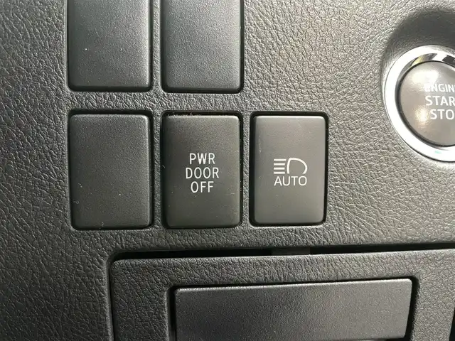 トヨタ アルファード X 鹿児島県 2020(令2)年 4.4万km ブラック バックカメラ/純正ディスプレイオーディオ/　・Bluetooth接続/トヨタセーフティセンス/　・インテリジェントクリアランスソナー/　・レーントレーシングアシスト/　・先行車発進告知/　・ロードサインアシスト/　・オートマチックハイビーム/　・バックガイドモニター/レーダークルーズコントロール/ブラインドスポットモニター/ルームミラー型ドライブレコーダー/LEDヘッドランプ/LEDフォグランプ/ブレーキホールド/ETC