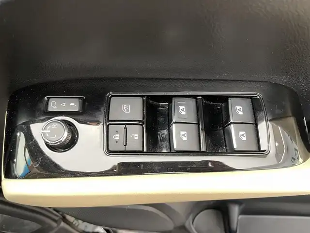 トヨタ アルファード X 鹿児島県 2020(令2)年 4.4万km ブラック バックカメラ/純正ディスプレイオーディオ/　・Bluetooth接続/トヨタセーフティセンス/　・インテリジェントクリアランスソナー/　・レーントレーシングアシスト/　・先行車発進告知/　・ロードサインアシスト/　・オートマチックハイビーム/　・バックガイドモニター/レーダークルーズコントロール/ブラインドスポットモニター/ルームミラー型ドライブレコーダー/LEDヘッドランプ/LEDフォグランプ/ブレーキホールド/ETC