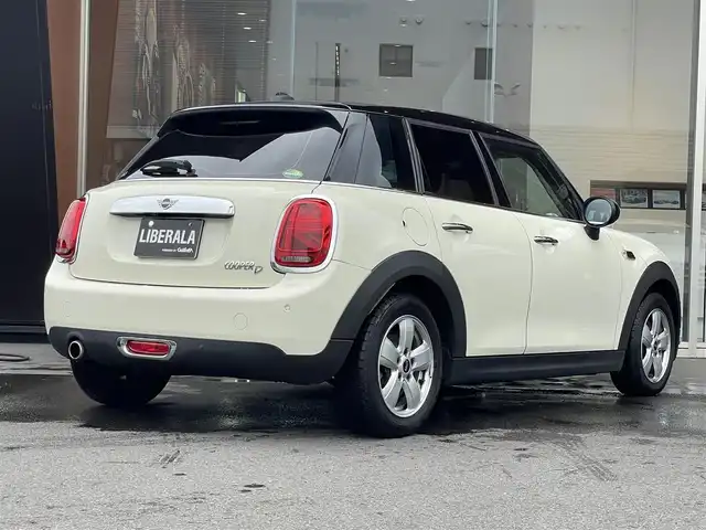 ＭＩＮＩ ミニ クーパー D 鹿児島県 2019(平31)年 4.2万km ペッパー・ホワイト ワンオーナー/純正HDDナビ/Ｂｌｕｅｔｏｏｔｈ/バックカメラ/アンビエントライト/コンフォートアクセス/インテリジェントセーフティー/純正１５インチアルミホイール/ドラレコ/ＬＥＤ/ＥＴＣ