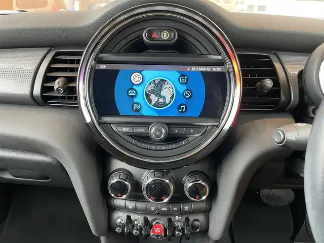 ＭＩＮＩ ミニ クーパー D 鹿児島県 2019(平31)年 4.2万km ペッパー・ホワイト ワンオーナー/純正HDDナビ/Ｂｌｕｅｔｏｏｔｈ/バックカメラ/アンビエントライト/コンフォートアクセス/インテリジェントセーフティー/純正１５インチアルミホイール/ドラレコ/ＬＥＤ/ＥＴＣ