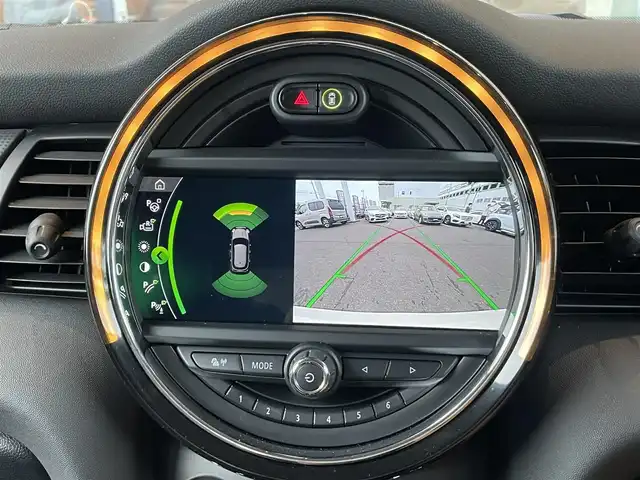 ＭＩＮＩ ミニ クーパー D 鹿児島県 2019(平31)年 4.2万km ペッパー・ホワイト ワンオーナー/純正HDDナビ/Ｂｌｕｅｔｏｏｔｈ/バックカメラ/アンビエントライト/コンフォートアクセス/インテリジェントセーフティー/純正１５インチアルミホイール/ドラレコ/ＬＥＤ/ＥＴＣ