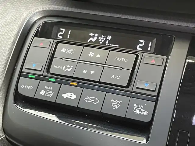 ホンダ ステップワゴン スパーダ ホンダセンシング 大阪府 2018(平30)年 4.6万km プレミアムスパークルブラックパール 純正ナビ(フルセグ/DVD再生/Bluetooth) 後席モニター 衝突軽減 360カメラ ETC レーダークルコン 両側パワースライドドア パドルシフト レーンアシスト オートライト HDMI