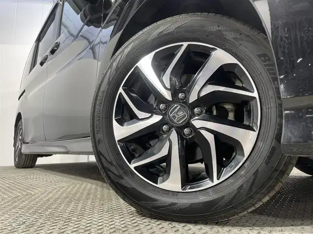 ホンダ ステップワゴン スパーダ ホンダセンシング 大阪府 2018(平30)年 4.6万km プレミアムスパークルブラックパール 純正ナビ(フルセグ/DVD再生/Bluetooth) 後席モニター 衝突軽減 360カメラ ETC レーダークルコン 両側パワースライドドア パドルシフト レーンアシスト オートライト HDMI
