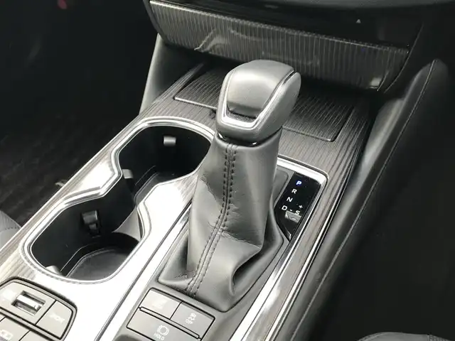 トヨタ クラウン ハイブリッド G 富山県 2021(令3)年 8.5万km ブラック 後期専用クローム18AW/純正ナビ/フルセグTV/バックカメラ/プリクラッシュセーフティ/レーンキープアシスト/クリアランスソナー/ブラインドスポットモニター/レーダークルーズコントロール/レザーシート/パワーシート/シートヒーター/エアシート/三眼LEDヘッドライト/オートライト/革巻きステアリング/ステアリングスイッチ/プッシュスタート/スマートキー/カードキー/スペアキー1本/ETC2.0