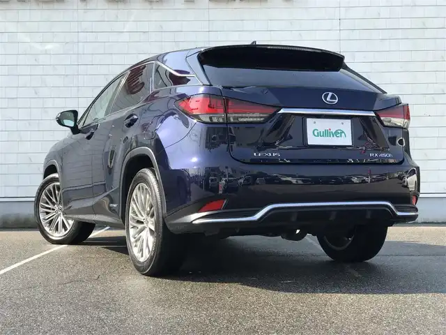 レクサス ＲＸ 450h バージョンL 富山県 2020(令2)年 4.9万km ディープブルーマイカ ムーンルーフ/純正12型ナビ(BT/DVD/Blu-ray)/フルセグTV/パワーバックドア/パノラミックビューモニター/ビルトインETC2.0/純正ドライブレコーダー/レーダークルーズコントロール/クリアランスソナー/セーフティシステムプラス/・プリクラッシュセーフティ/・レーントレーシングアシスト/・オートマチックハイビーム/・ロードサインアシスト/・先行車発進告知機能/角型3眼LEDヘッドランプ/本木製/革巻きコンビステアリング/ステアリングヒーター/パドルシフト/リッチクリームセミアニリン革シート/全席パワーシート/シートヒーター/前席コンフォータブルエアシート/運転席ポジションメモリー/純正20インチアルミホイール/スマートエントリー/スタートシステム/禁煙車