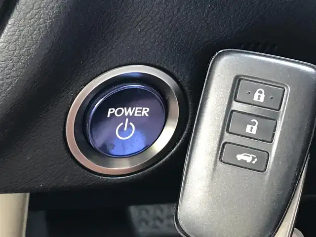 レクサス ＲＸ 450h バージョンL 富山県 2020(令2)年 4.9万km ディープブルーマイカ ムーンルーフ/純正12型ナビ(BT/DVD/Blu-ray)/フルセグTV/パワーバックドア/パノラミックビューモニター/ビルトインETC2.0/純正ドライブレコーダー/レーダークルーズコントロール/クリアランスソナー/セーフティシステムプラス/・プリクラッシュセーフティ/・レーントレーシングアシスト/・オートマチックハイビーム/・ロードサインアシスト/・先行車発進告知機能/角型3眼LEDヘッドランプ/本木製/革巻きコンビステアリング/ステアリングヒーター/パドルシフト/リッチクリームセミアニリン革シート/全席パワーシート/シートヒーター/前席コンフォータブルエアシート/運転席ポジションメモリー/純正20インチアルミホイール/スマートエントリー/スタートシステム/禁煙車