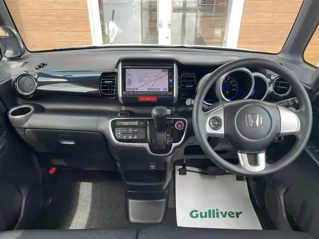 ホンダ Ｎ ＢＯＸ カスタム G Lパッケージ 宮崎県 2015(平27)年 3万km プレミアムホワイトパールⅡ 純正SDナビ/→AM/FM/CD/DVD/Bluetooth/TV/バックカメラ/ビルトインETC/前方ドライブレコーダー/両側パワースライドドア/プッシュスタート/スマートキー/HIDヘッドライト/ステアリングスイッチ/オートライト/サンシェード