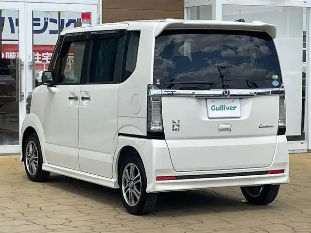 ホンダ Ｎ ＢＯＸ カスタム G Lパッケージ 宮崎県 2015(平27)年 3万km プレミアムホワイトパールⅡ 純正SDナビ/→AM/FM/CD/DVD/Bluetooth/TV/バックカメラ/ビルトインETC/前方ドライブレコーダー/両側パワースライドドア/プッシュスタート/スマートキー/HIDヘッドライト/ステアリングスイッチ/オートライト/サンシェード