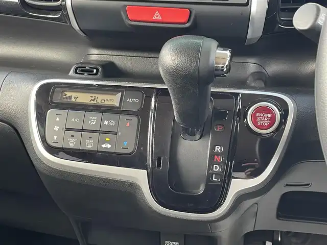 ホンダ Ｎ ＢＯＸ カスタム G Lパッケージ 宮崎県 2015(平27)年 3万km プレミアムホワイトパールⅡ 純正SDナビ/→AM/FM/CD/DVD/Bluetooth/TV/バックカメラ/ビルトインETC/前方ドライブレコーダー/両側パワースライドドア/プッシュスタート/スマートキー/HIDヘッドライト/ステアリングスイッチ/オートライト/サンシェード